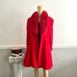 Alberto Makali fox trim coat . A must have for a gal who knows fashion. Sz L